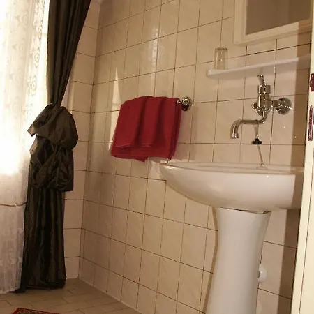 Hotel Helga 4*