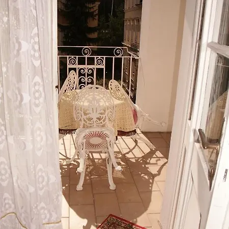 Hotel Helga 4*